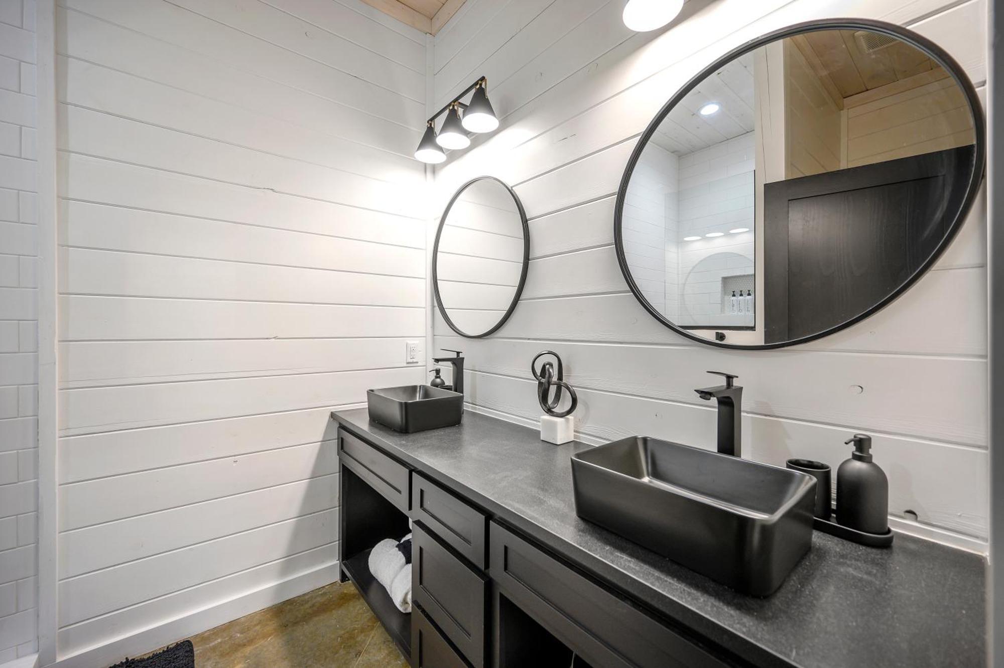 Two Knights Luxury Cabin Броукън Боу Екстериор снимка
